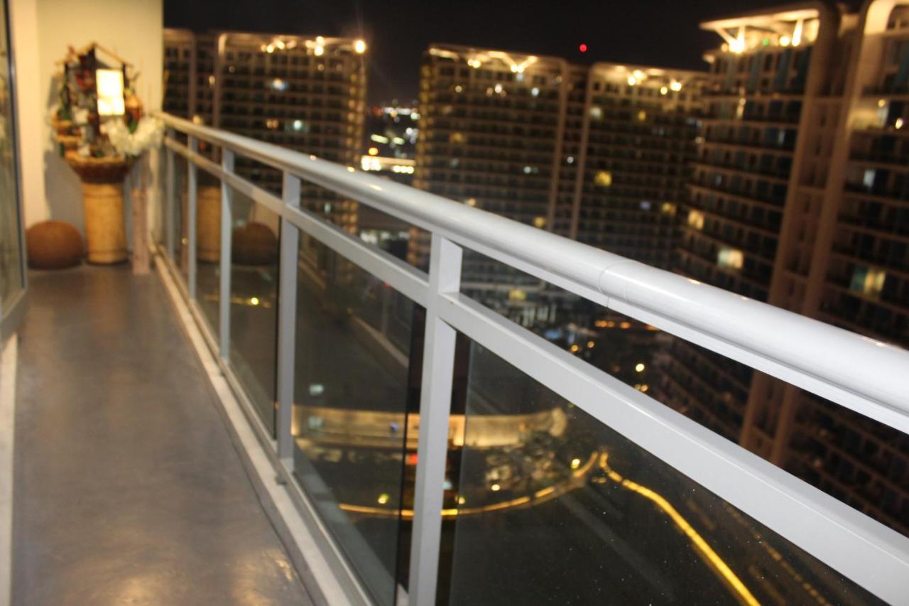 Azure C2 Balcony Wifi Near Mall Airport Multiple Units Paranaque City エクステリア 写真