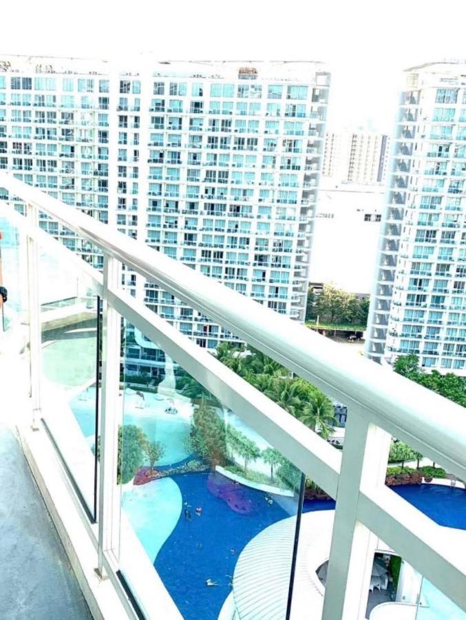 Azure C2 Balcony Wifi Near Mall Airport Multiple Units Paranaque City エクステリア 写真